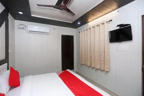 A2zroomz Om Mukunda Guest House
