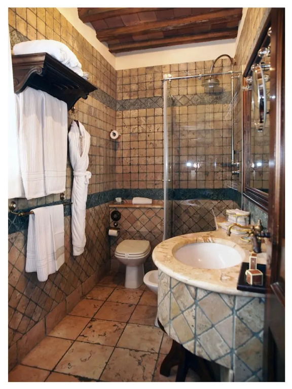 Superior Double room (full double bed)