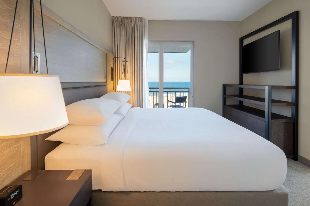 Suite with balcony and with ocean view