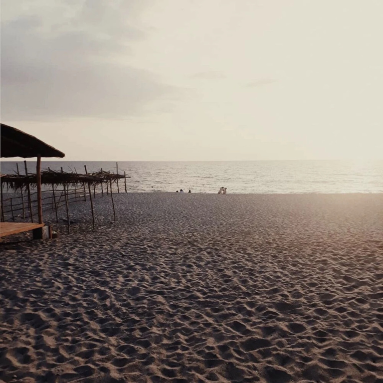 Beach & Waterfront