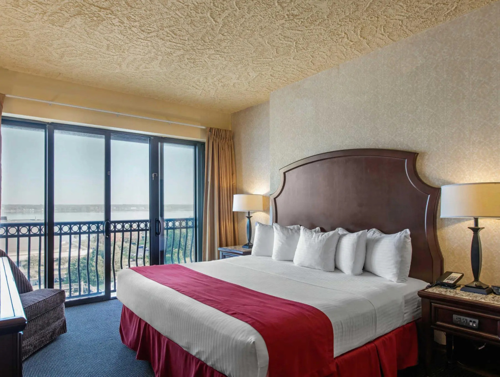 Shoreline Inn & Conference Center, an Ascend Collection Hotel - Chambres