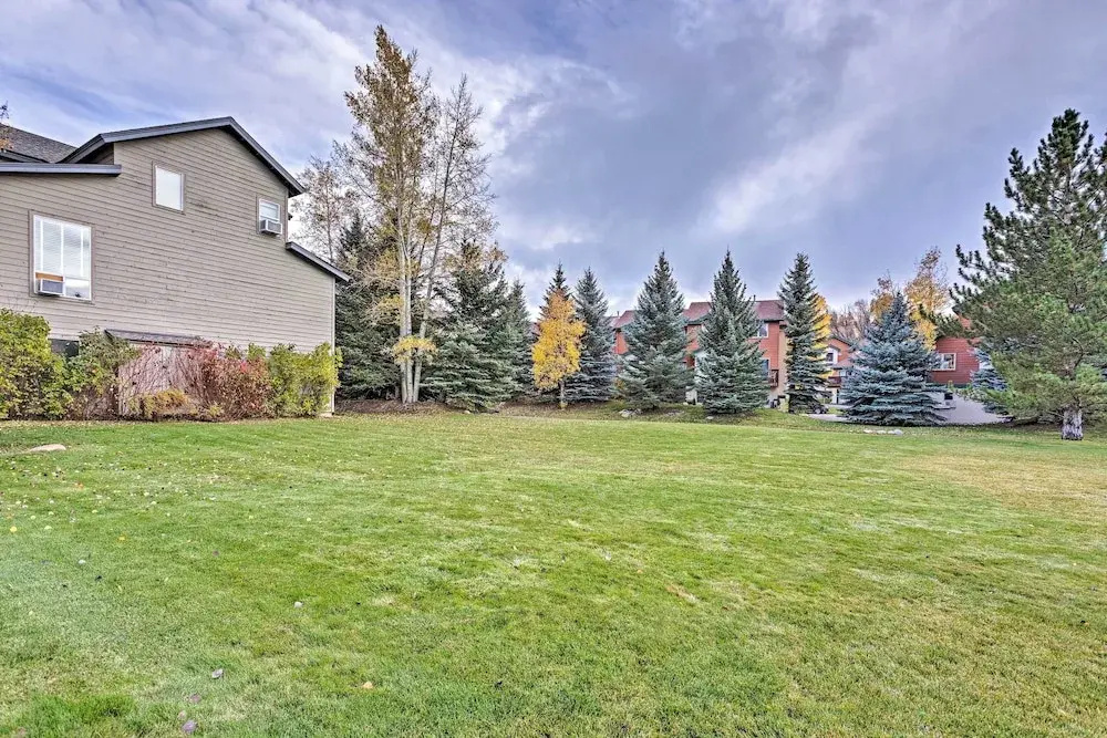 Cozy Edwards Townhome: 6 Mi to Beaver Creek!