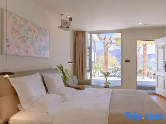 Standard Double room with view full double bed