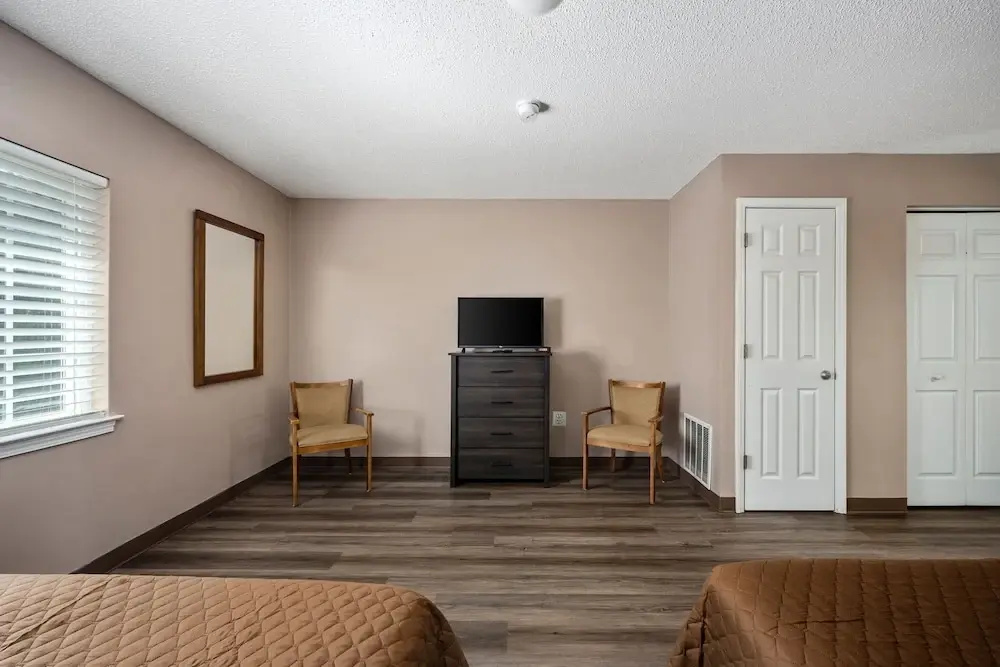 Economy room