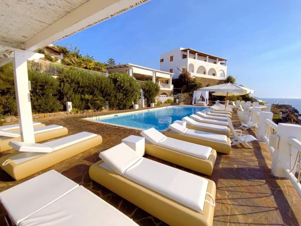 Beach & Waterfront
