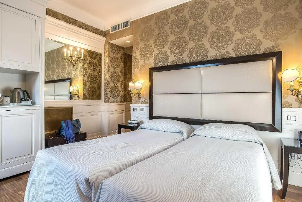 Double room (twin beds)