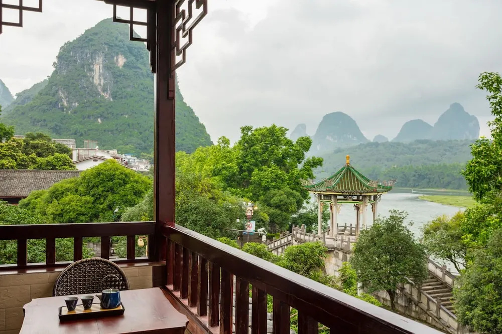 Luxury Double room with river view full double bed