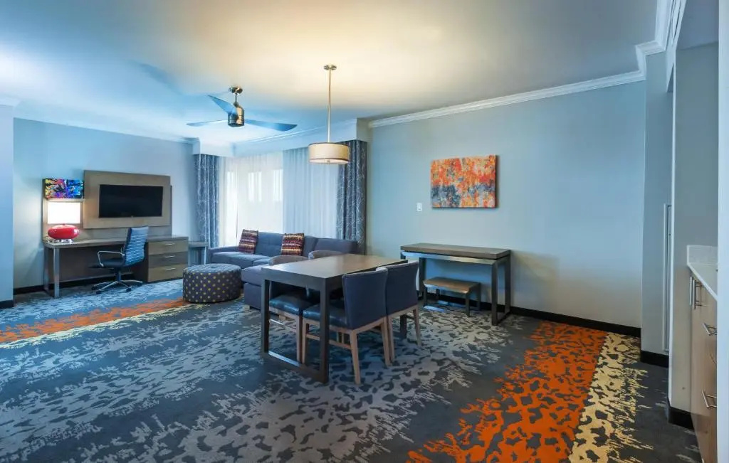 Holiday Inn Houston NE - Bush Airport Area by IHG - Chambres