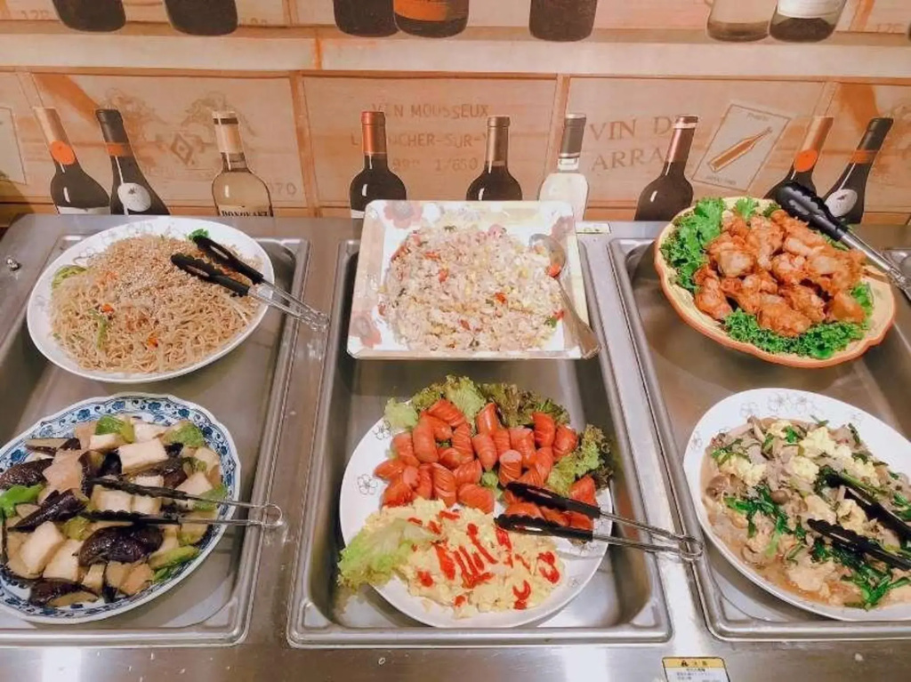 Food & Beverage
