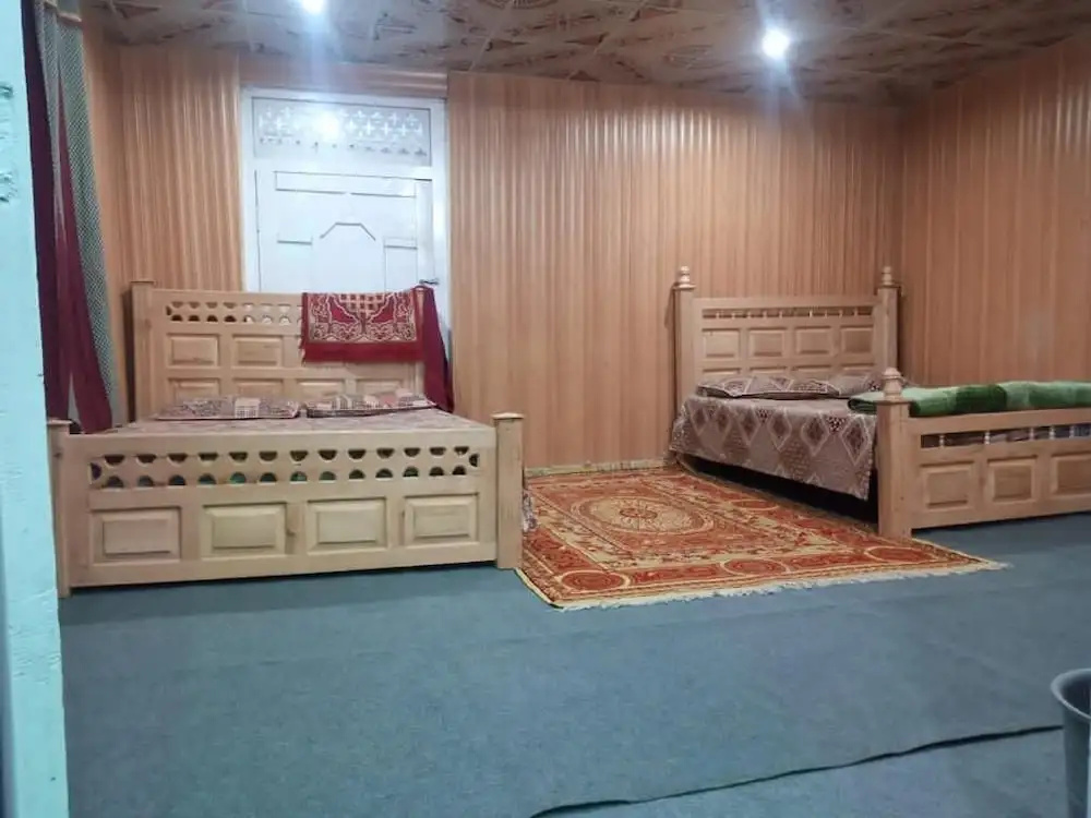 Paradise Lodge Keran