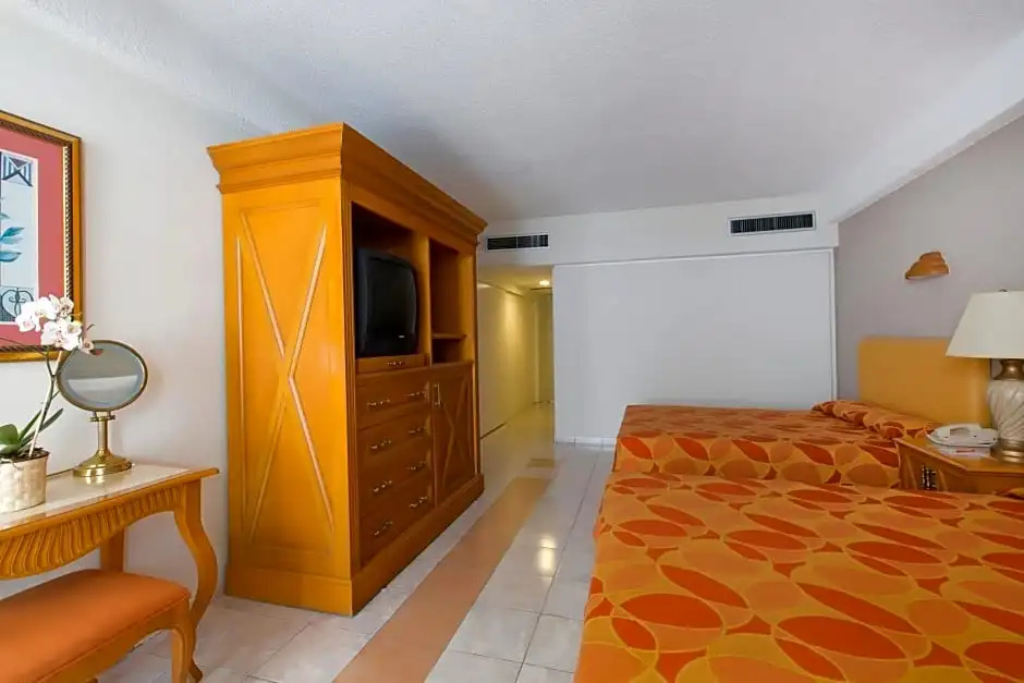 Krystal Beach Acapulco - Chambres