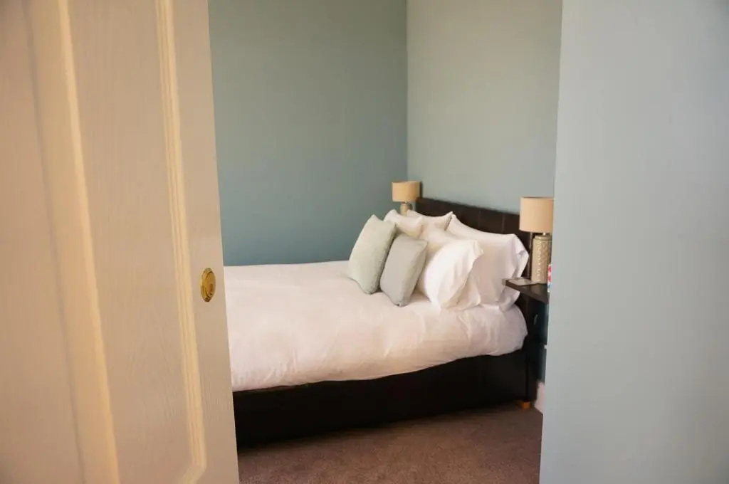 Deluxe Double room with sea view (full double bed)