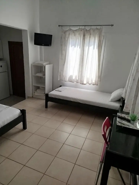 Studio with balcony and with courtyard view