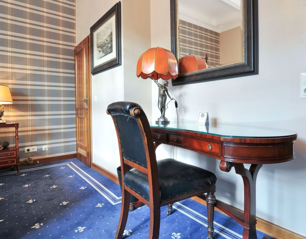 Hotel Windsor by null