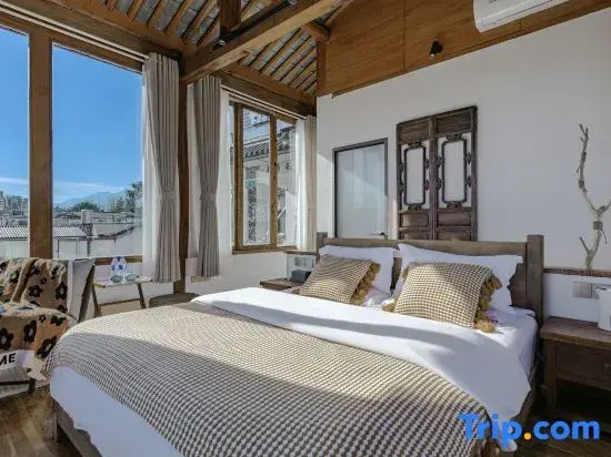 Standard room with sunrise view