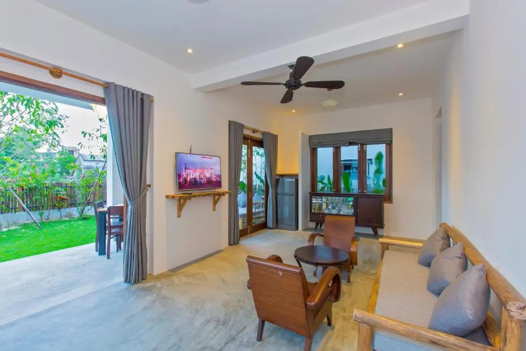 2 Bedrooms Villa