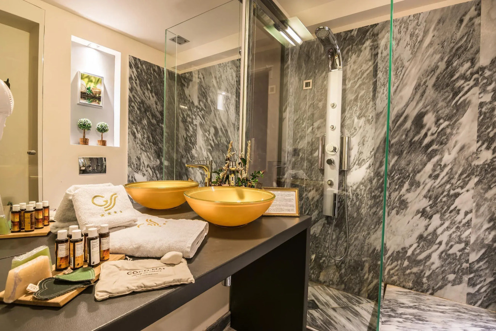 Golden Suites & Spa - фото 10