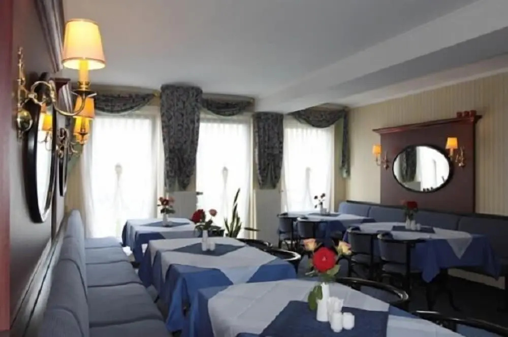 Hotel photo 11