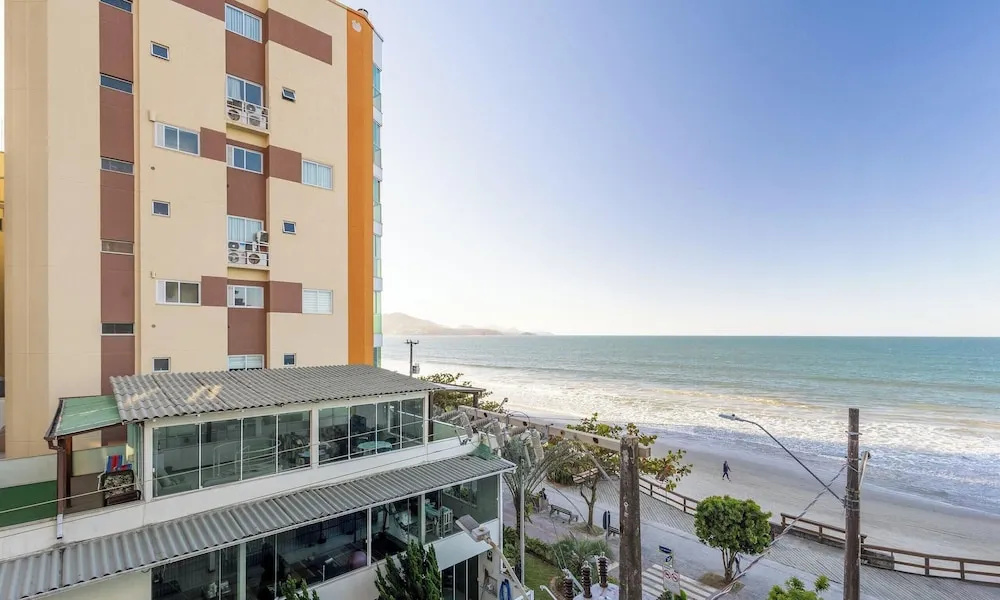 Beachfront Apartment With Beach View Vte0301