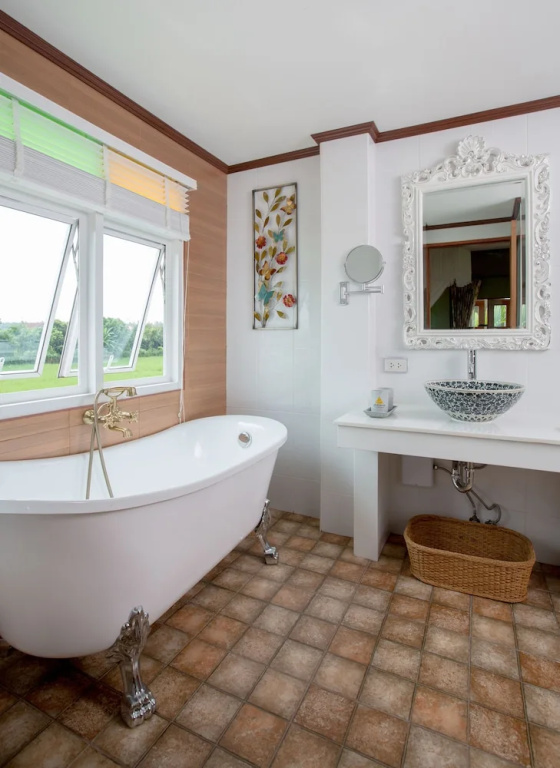 Superior Double Villa with balcony (twin beds)