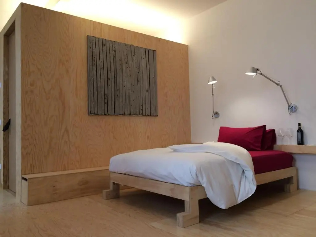 Superior Double Suite (full double bed)