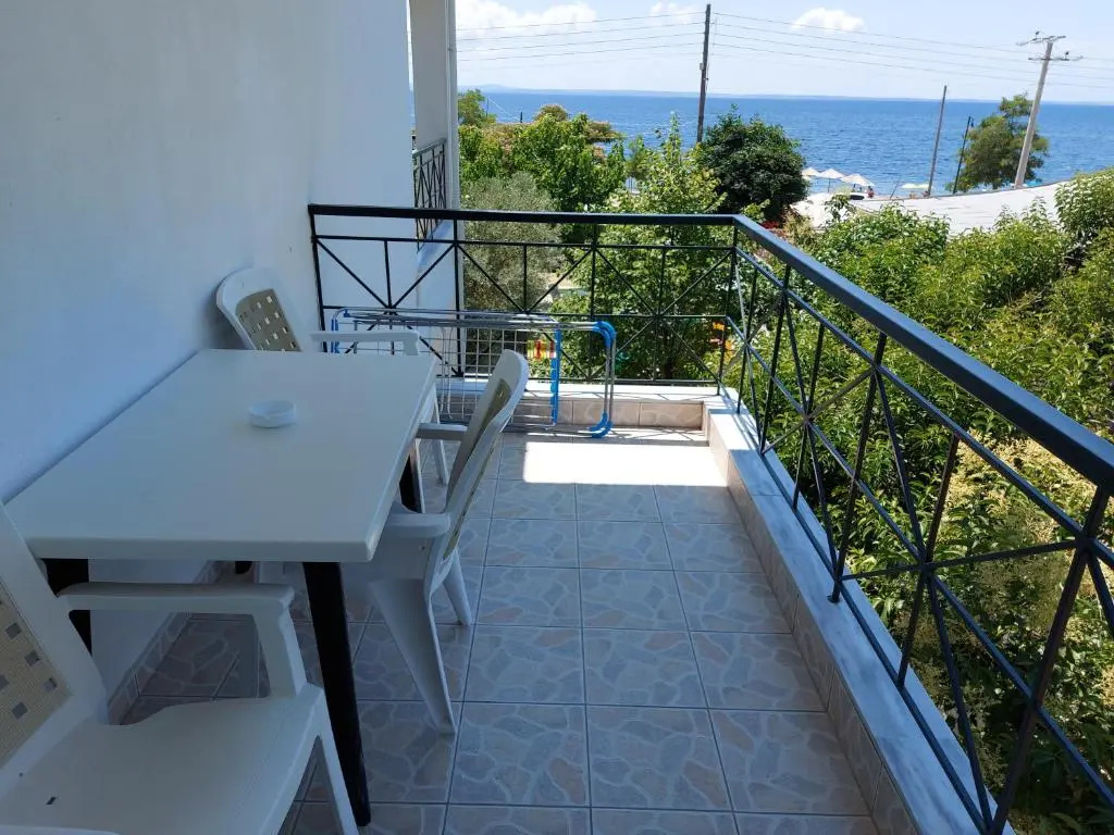 Studio with sea view