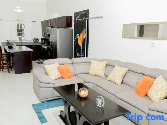 Beyond Escape-2BR-Gated-15 Min to Ocho Rios