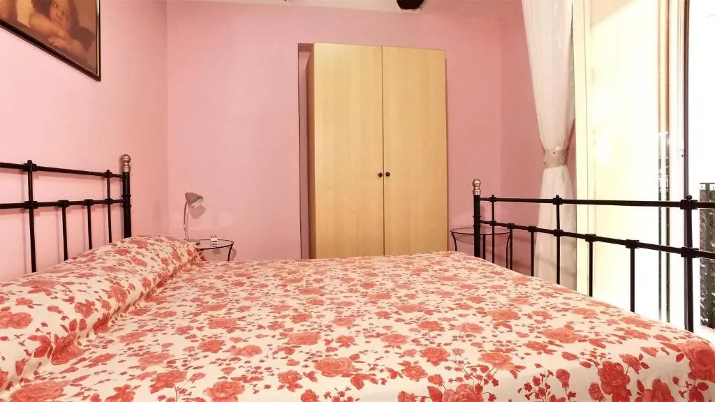 Standard Double room with balcony (full double bed)