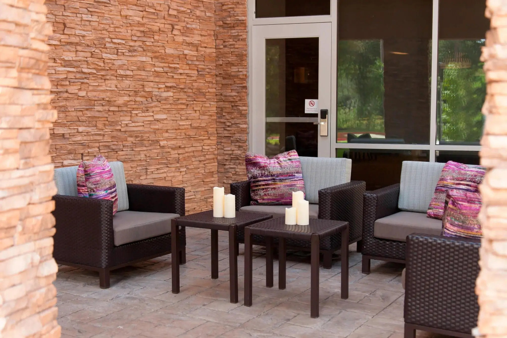 Courtyard by Marriott Houston City Place - Général