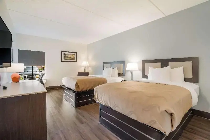 Standard Sextuple room
