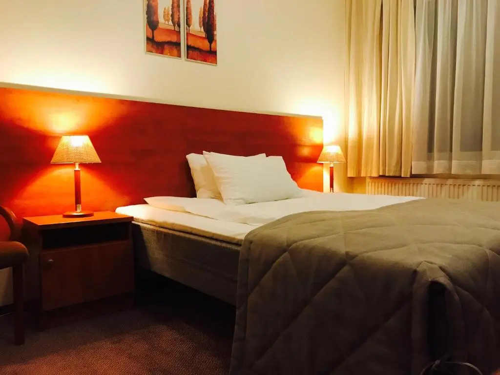 Classic Double room (full double bed)