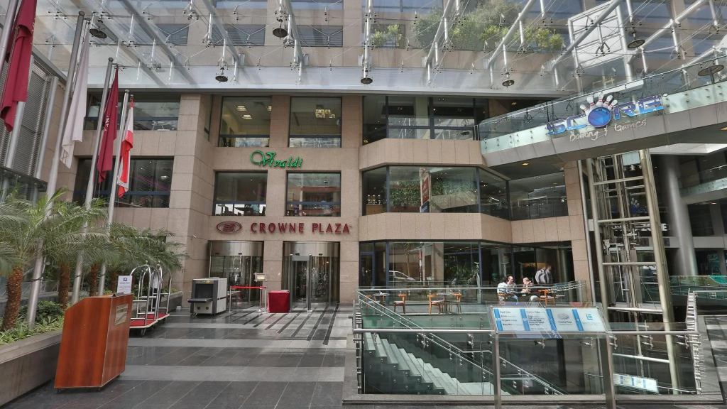 Crowne Plaza Hotel Beirut by IHG - фото 1