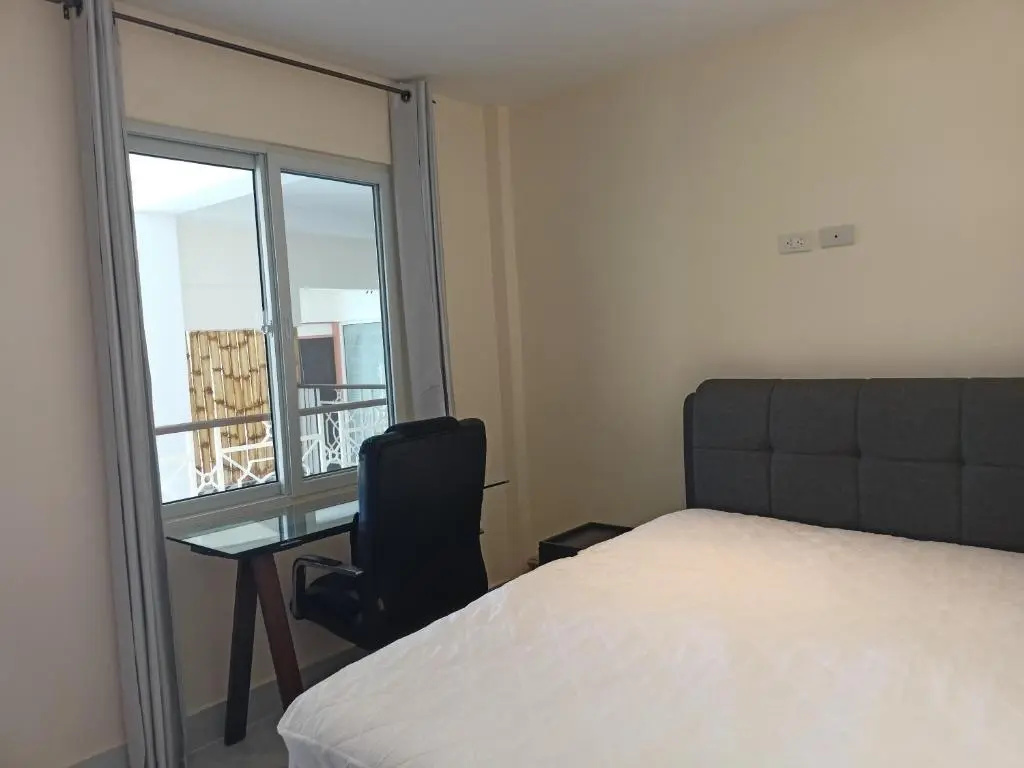 Deluxe Double room (full double bed)
