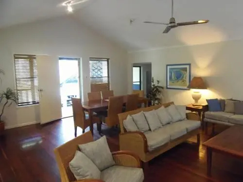 8 Orania Court - Rainbow Shores, Privacy, Peace and Quiet
