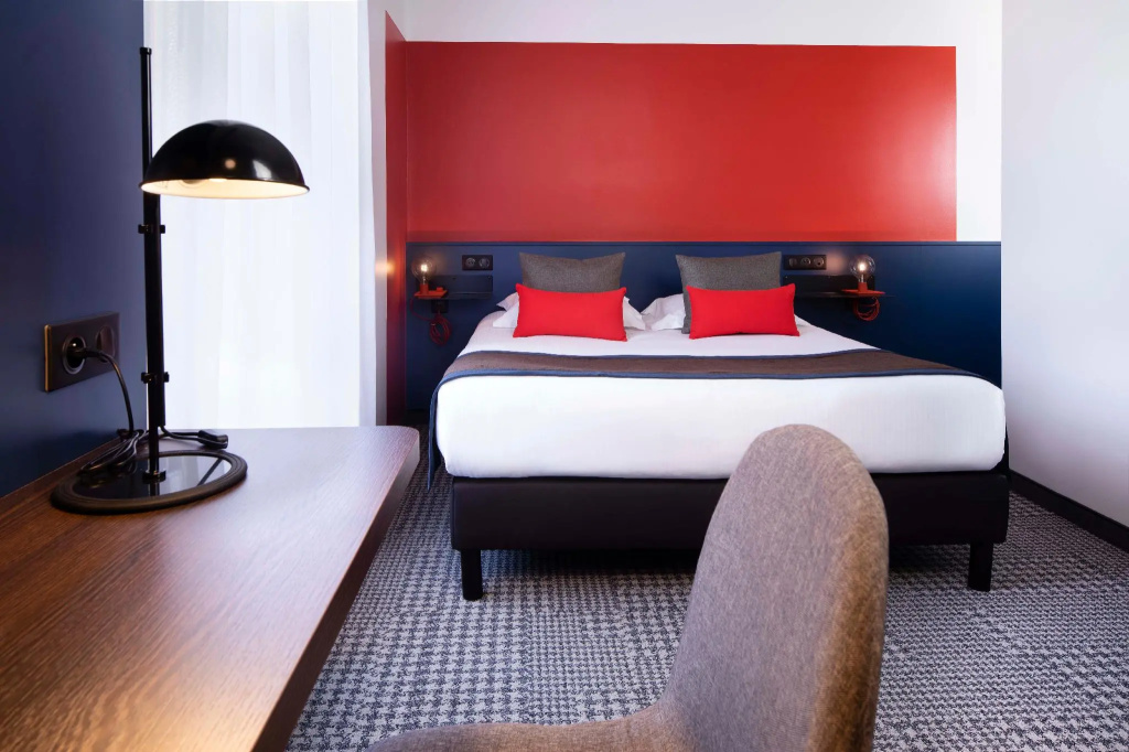 Standard Double room (full double bed)
