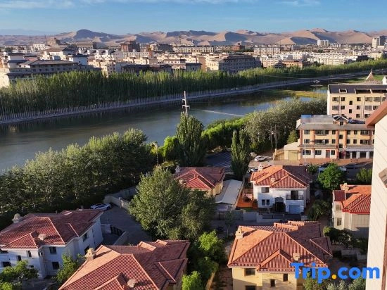 Gardenhouse villa B&B of DunHuang
