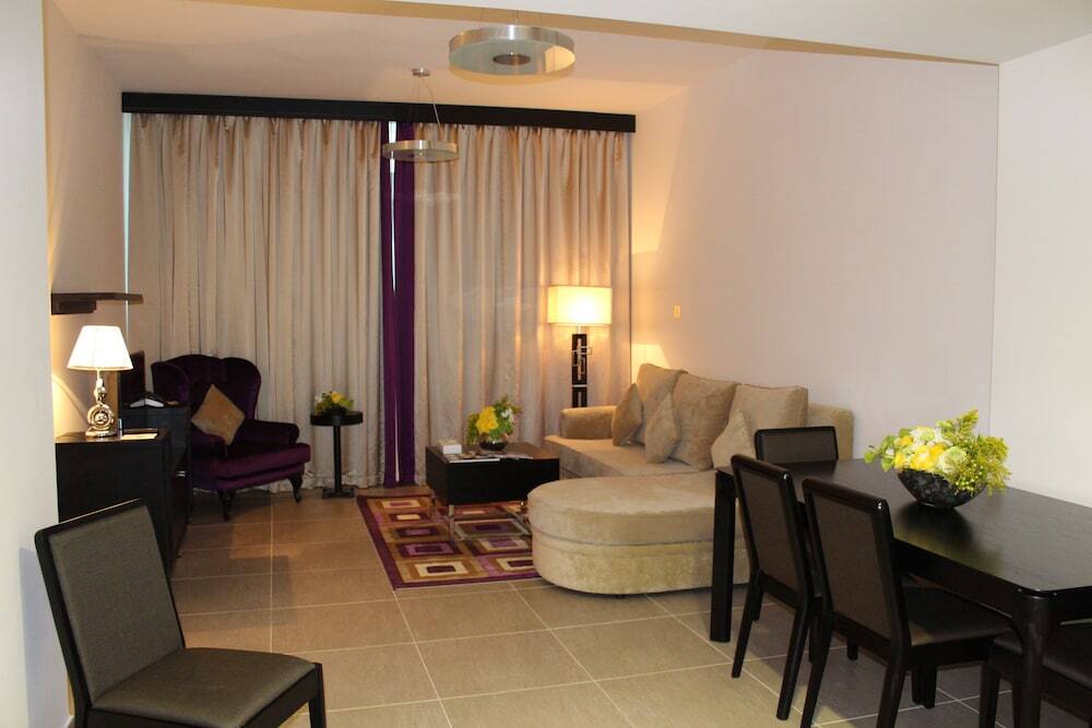 Al Diar Sawa Hotel Apartments