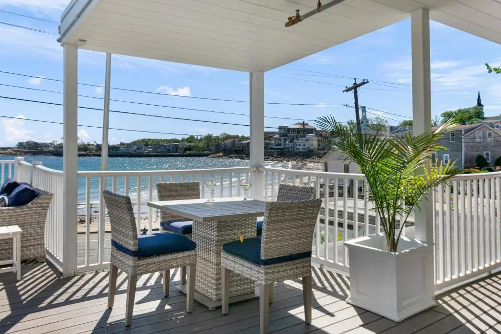 The Cove at Rockport Hotel