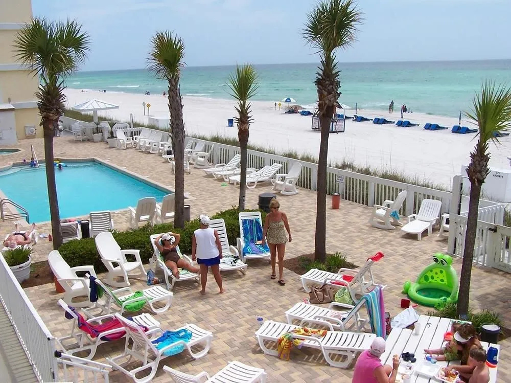 Beach & Waterfront