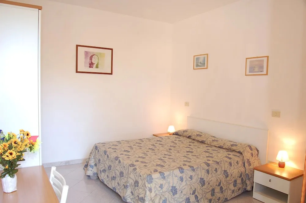 1 Bedroom Apartment with balcony