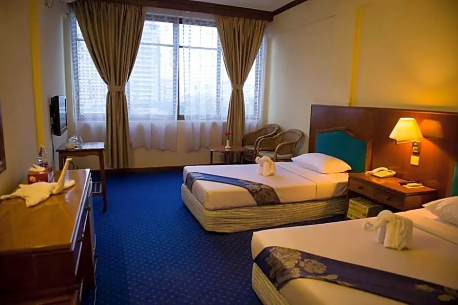 Superior room with city view
