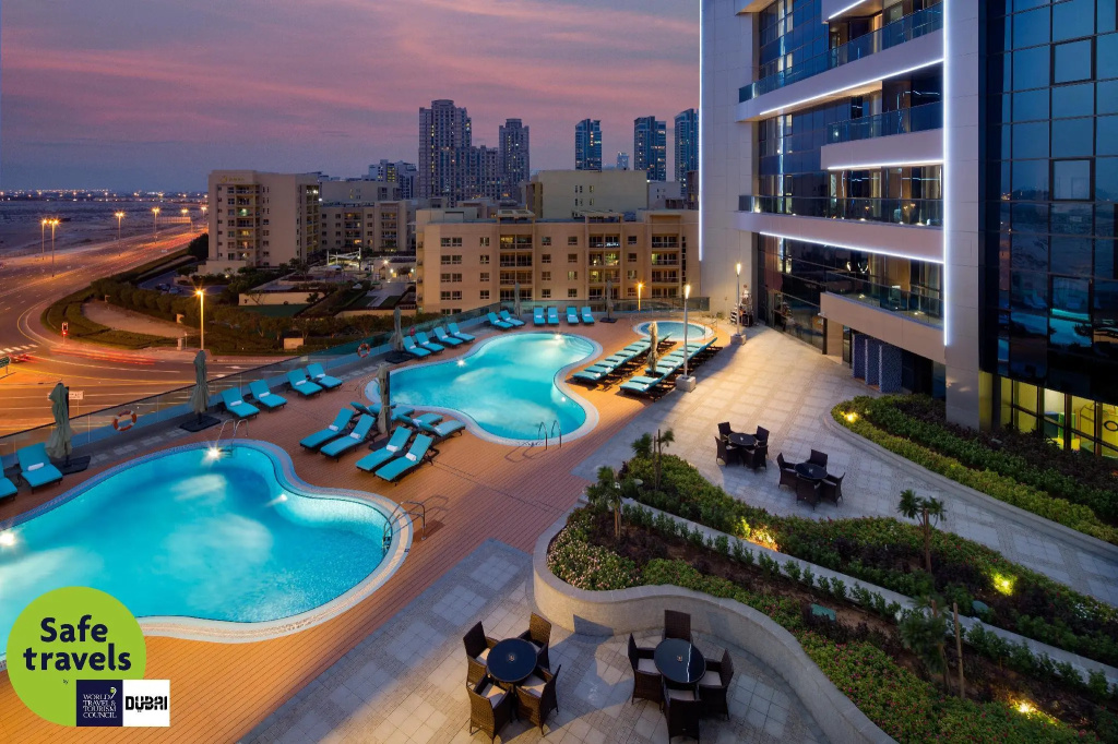 Двухместный номер Deluxe (двуспальная кровать) в Millennium Place Barsha Heights Hotel