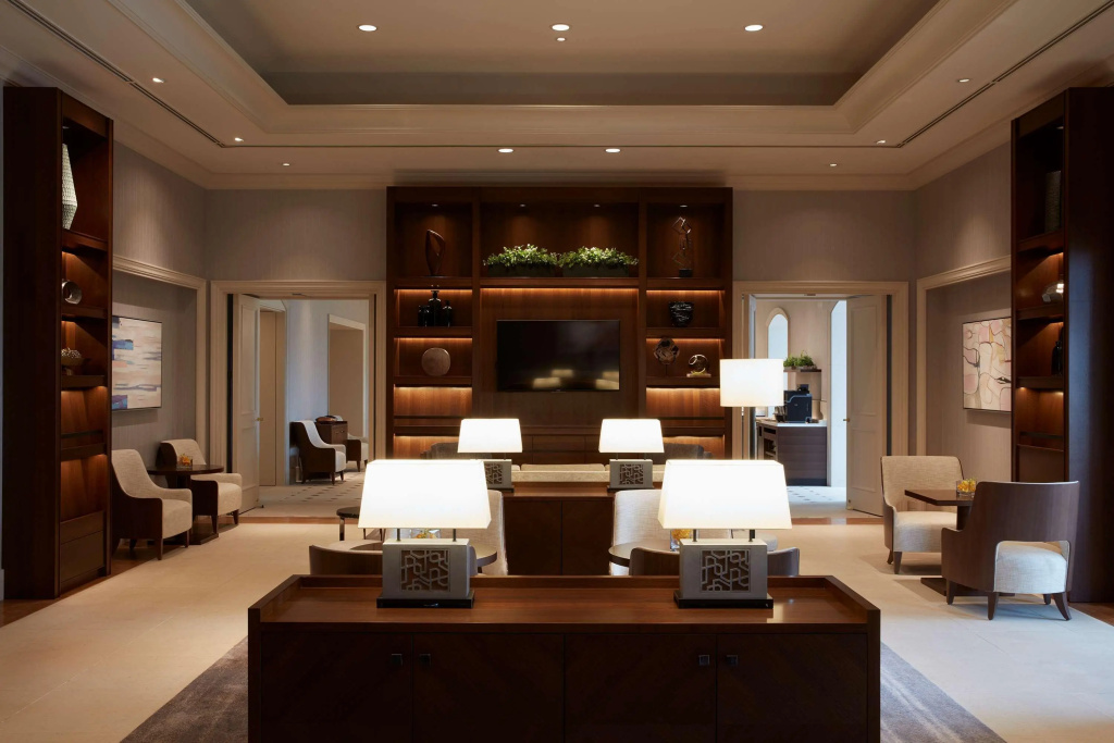 Lobby & Reception