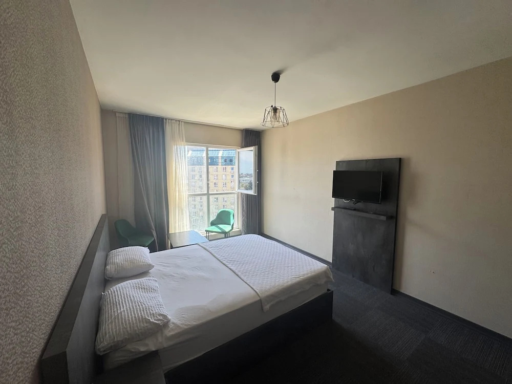 Pin Suite — 2