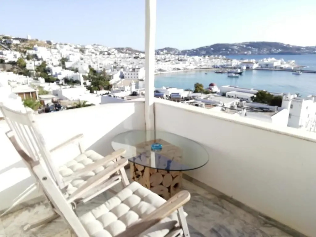2 Bedrooms Apartment with sea view