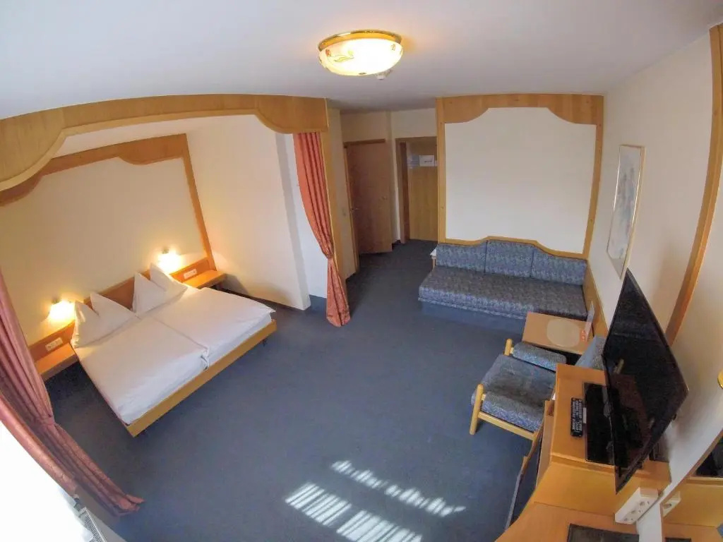 Comfort Double room (full double bed)