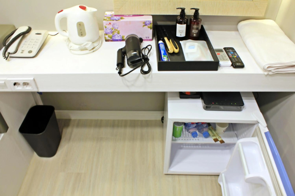 Inn Hotel — 4