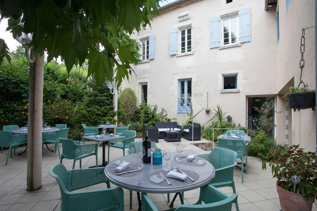 Logis Hôtel Le Lion d'Or