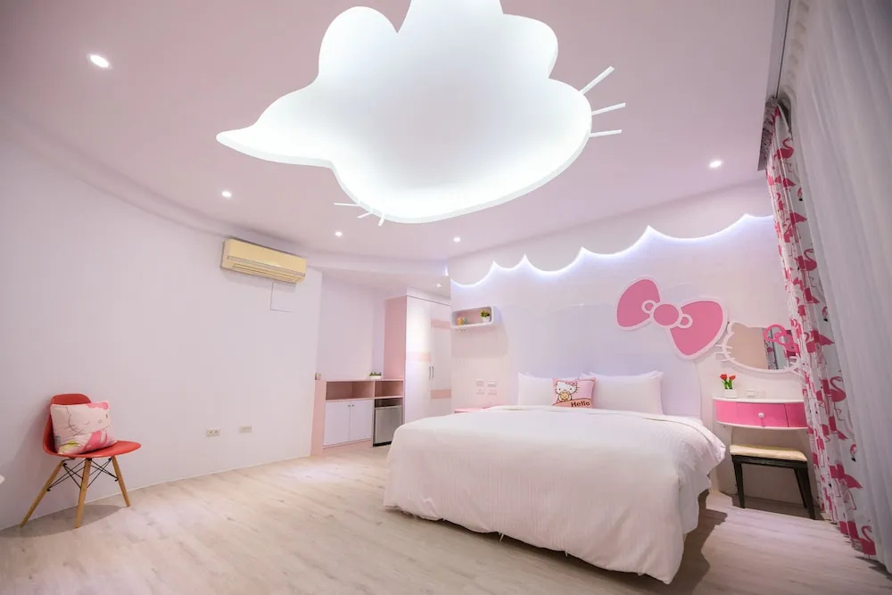 Superior Double room with balcony (full double bed)