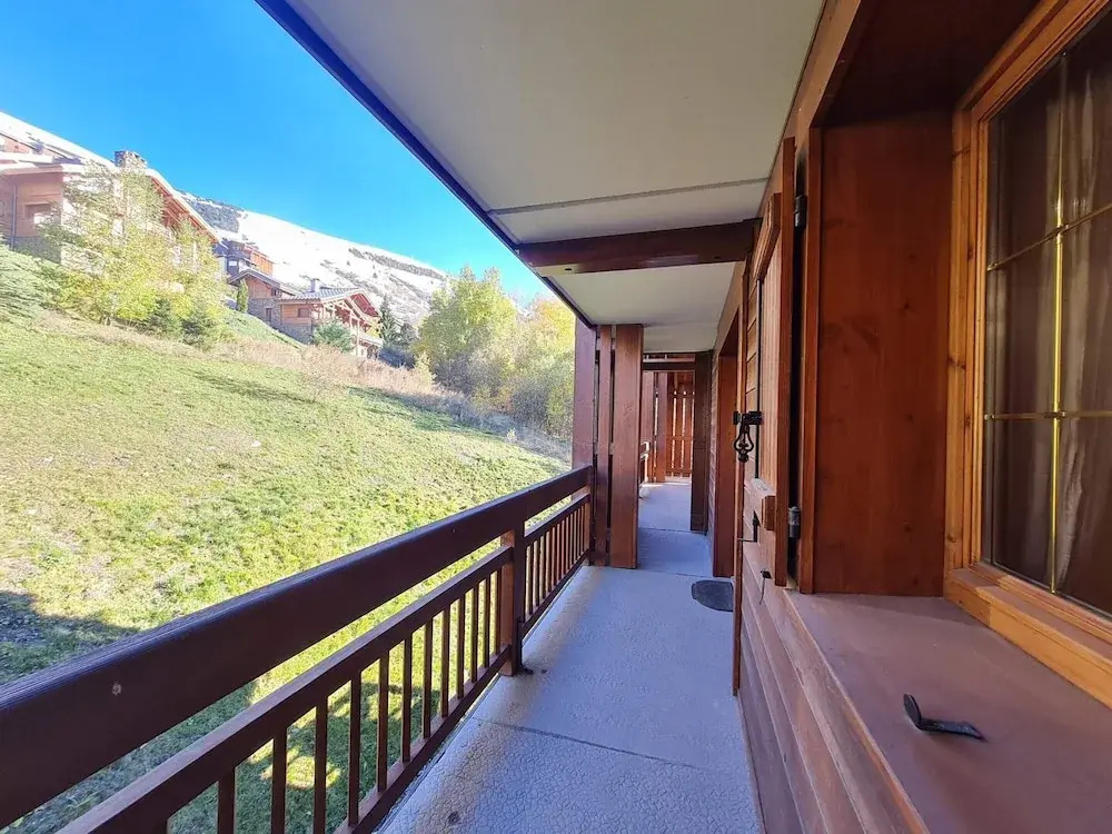 Afficher la photo 8 — Spacious Apartment With Balcony